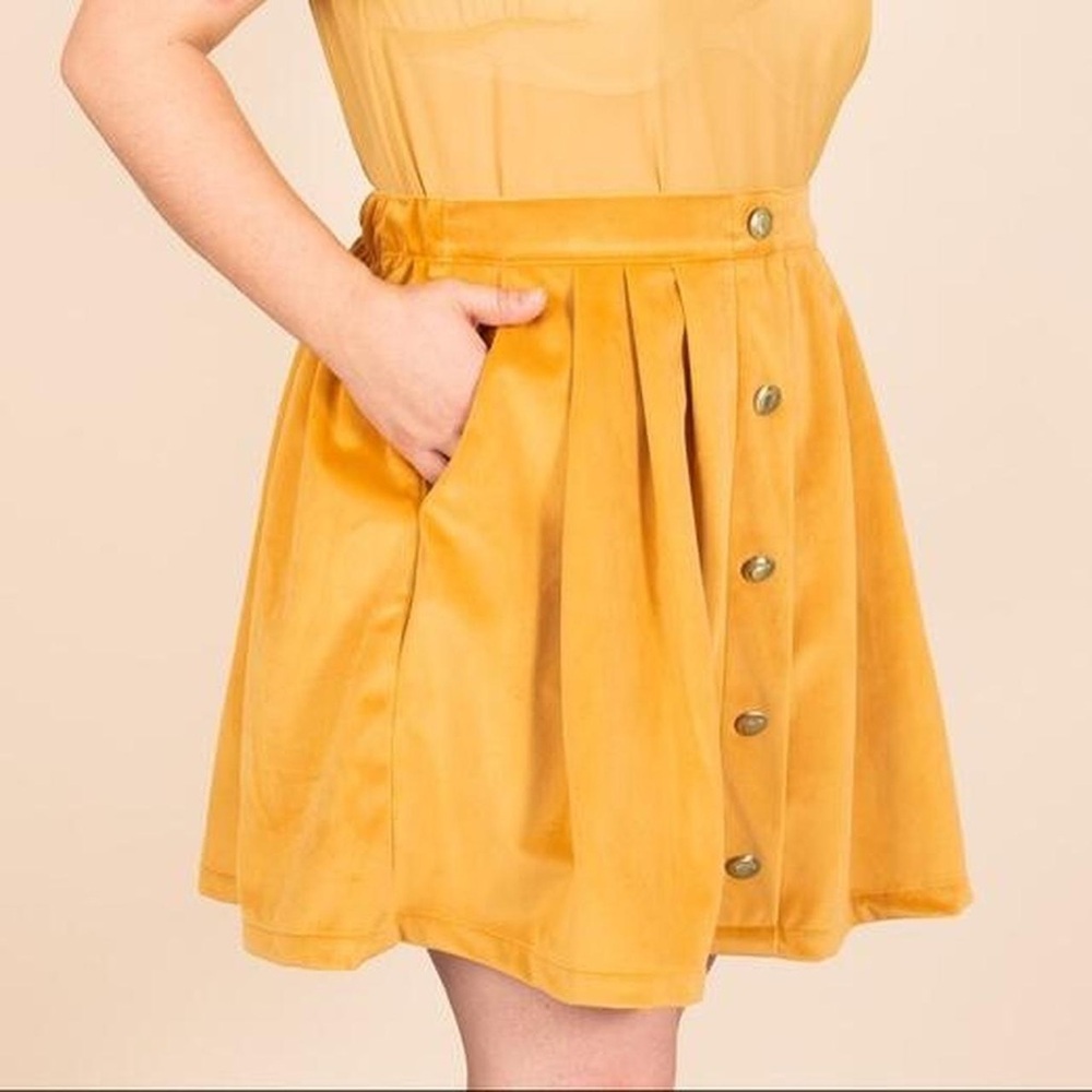 Tuesday Bassen Scout Skirt in Leo